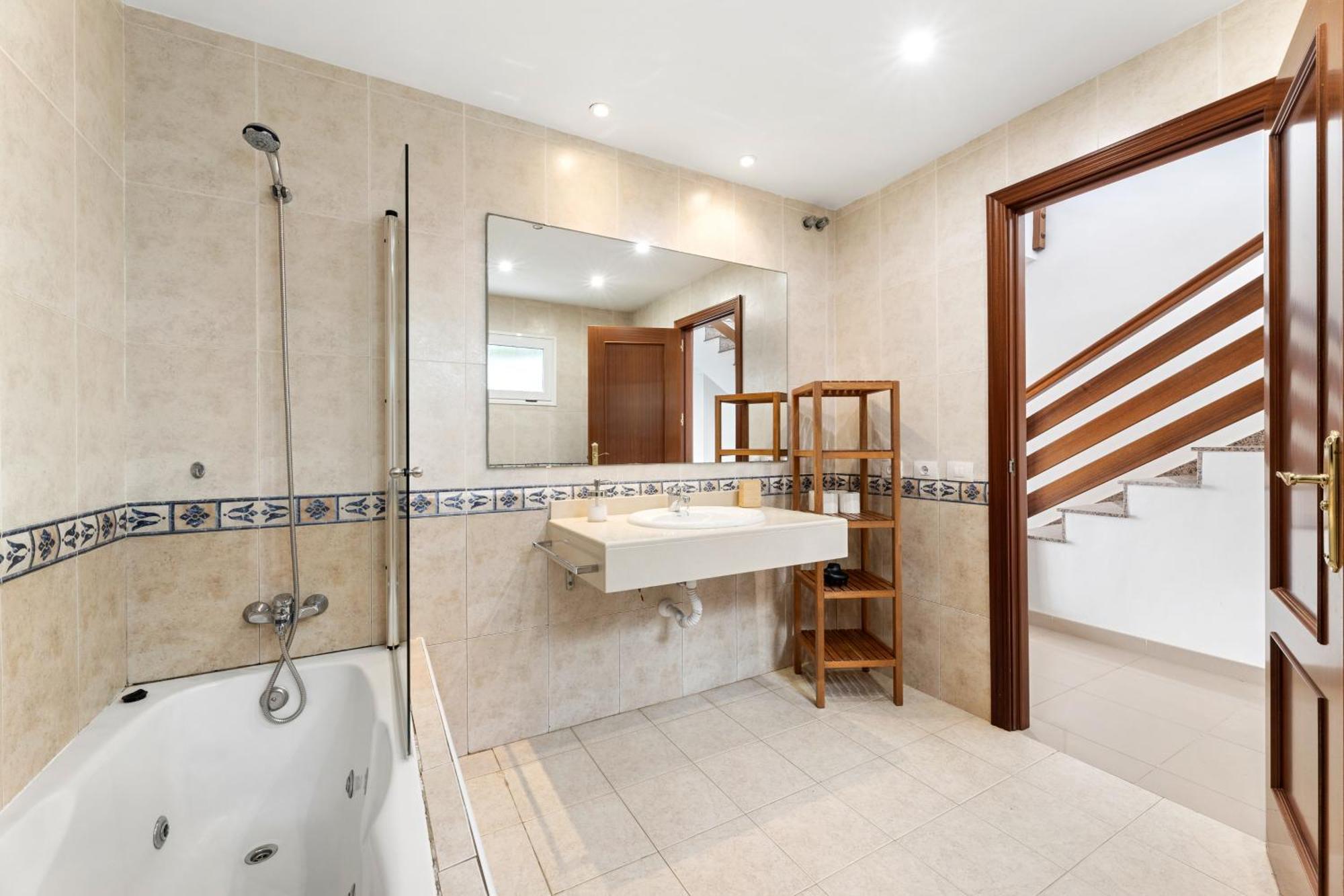 La Casa De La Playa Holiday home *